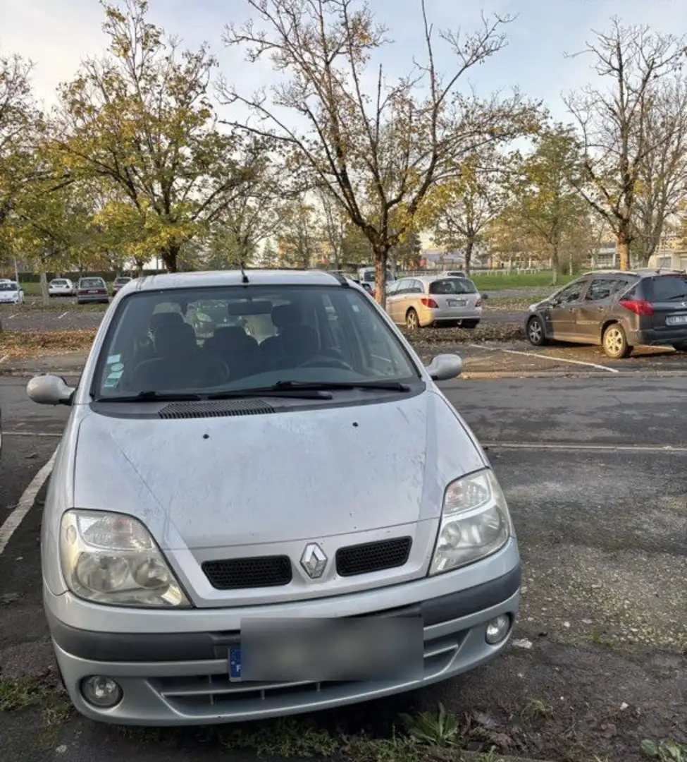 Renault Scenic Scénic 1.6i 16V RXE - 1