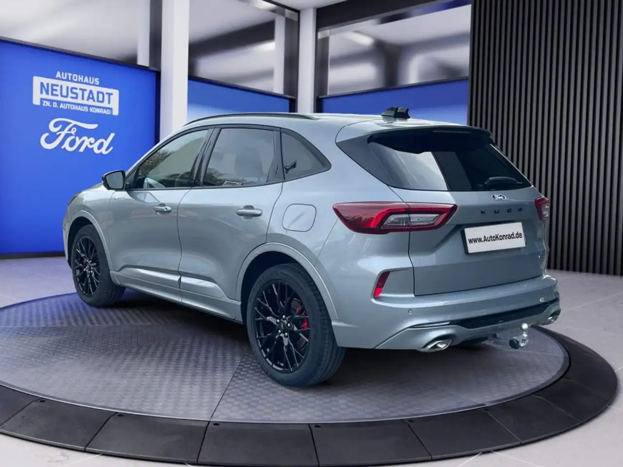 Ford Kuga 2.5 Duratec FHEV 4x4 ST-LINE X '' BlackPackage'' 4