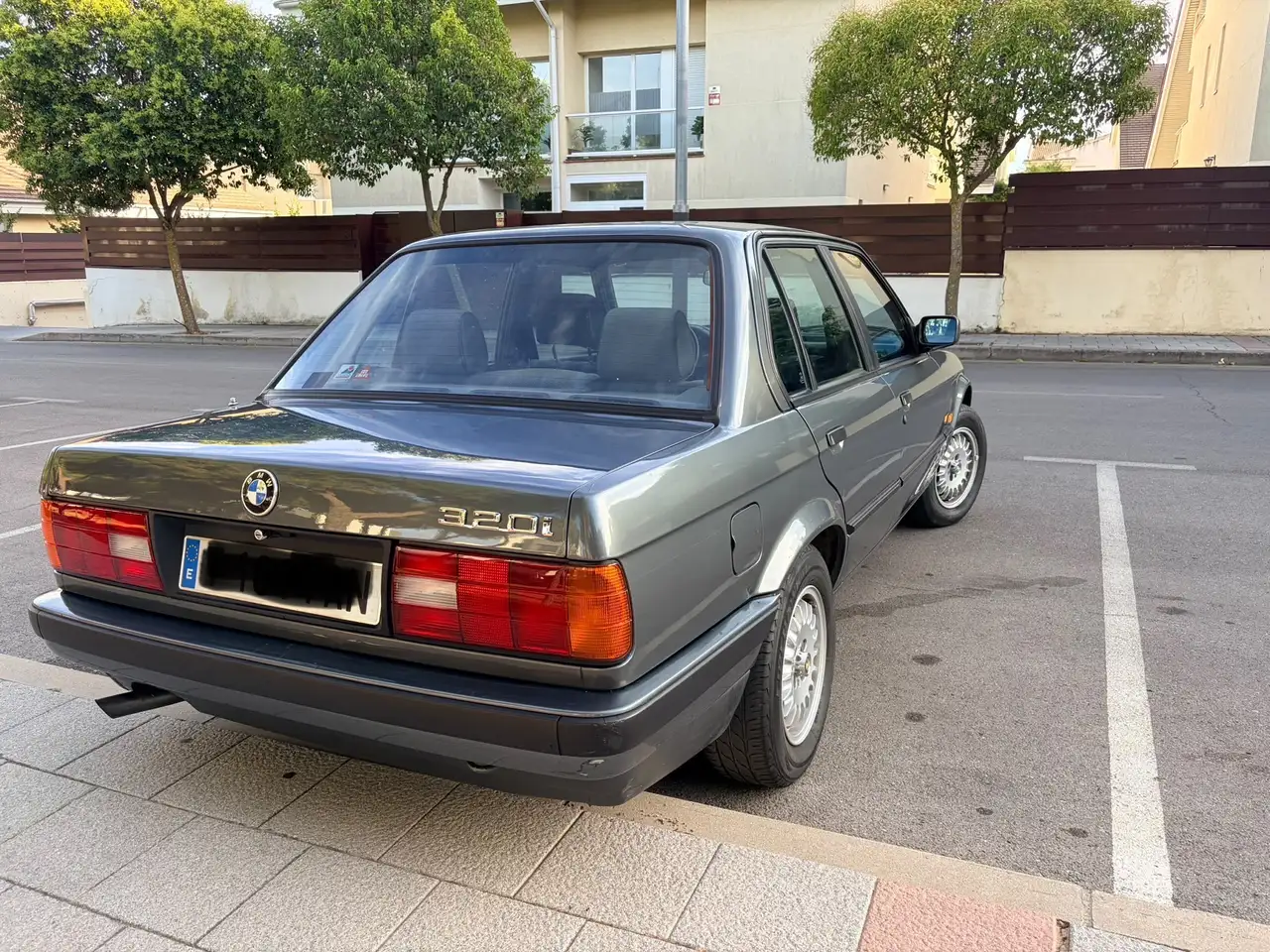 BMW 320i Touring, foto 4