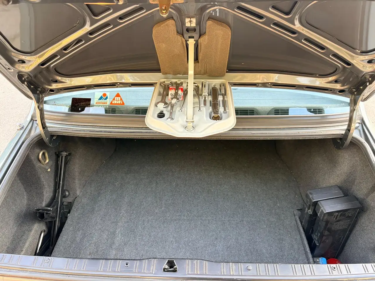 BMW 320i Touring, foto 7
