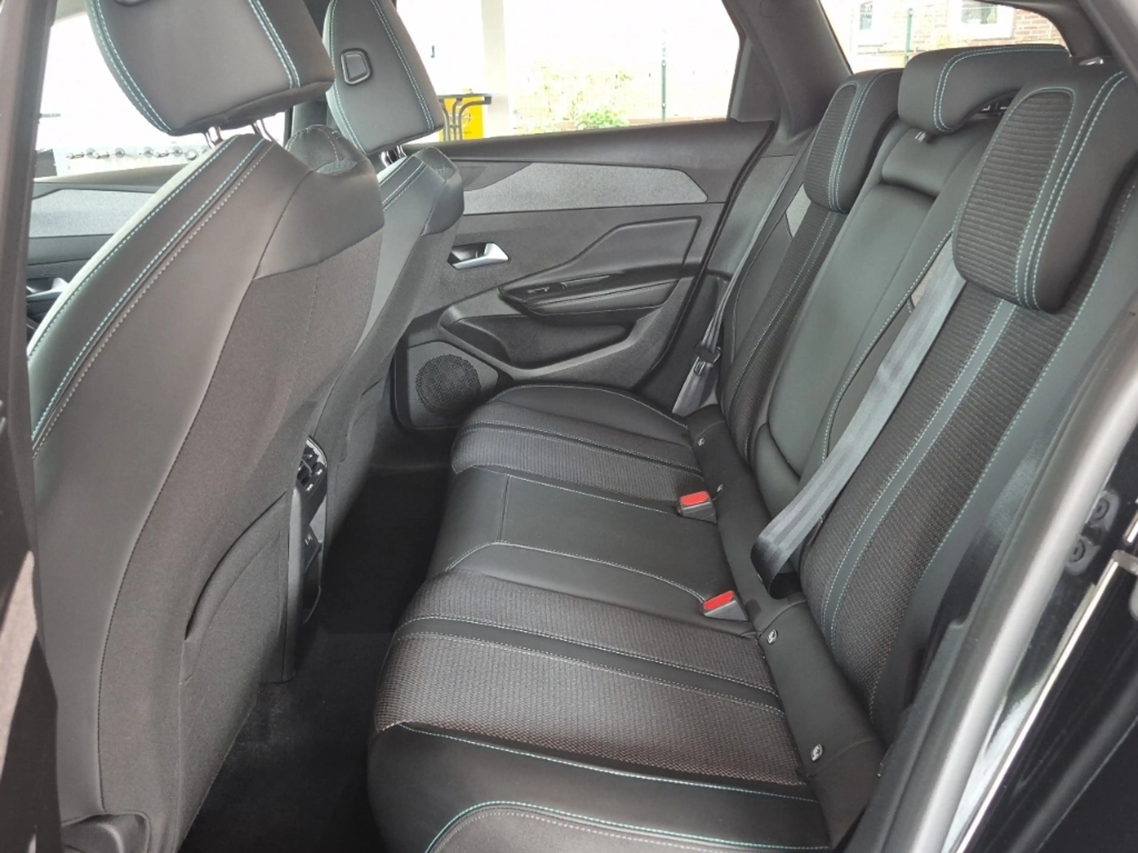 Peugeot 308 SW Allure 1.2 130  SHZ Navi Kamera PDC v+h — photo 14