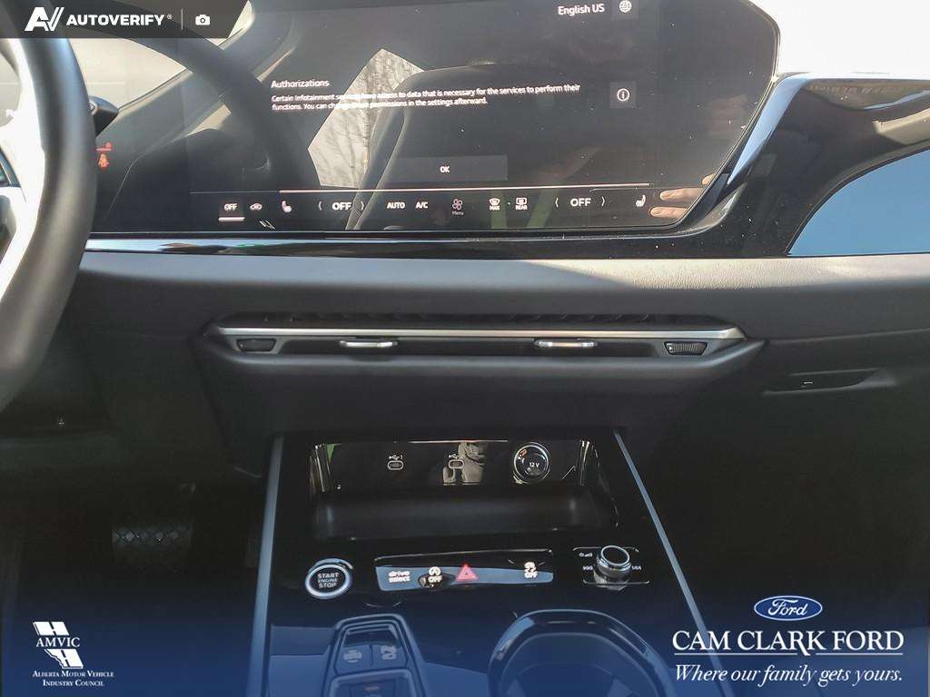 2025 Audi A5 2.0T Ultra-low-km Audi A5 with heated leather, hea thumb 18