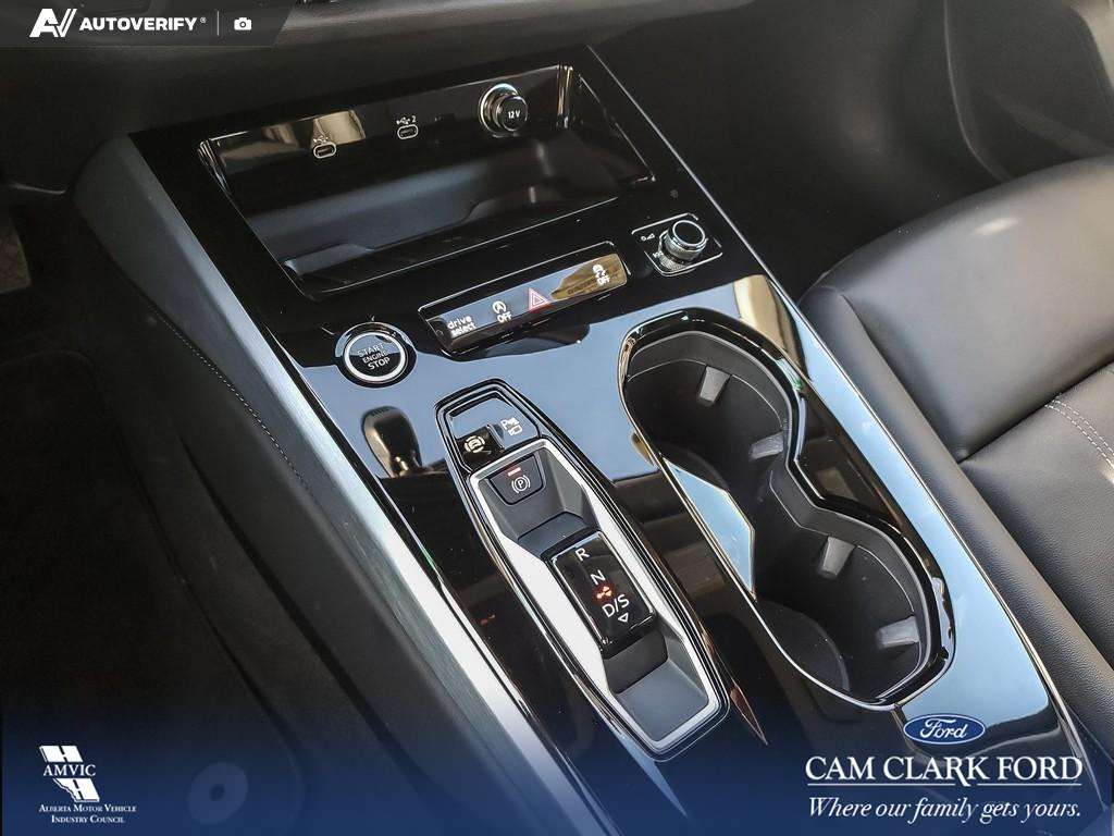 2025 Audi A5 2.0T Ultra-low-km Audi A5 with heated leather, hea thumb 17