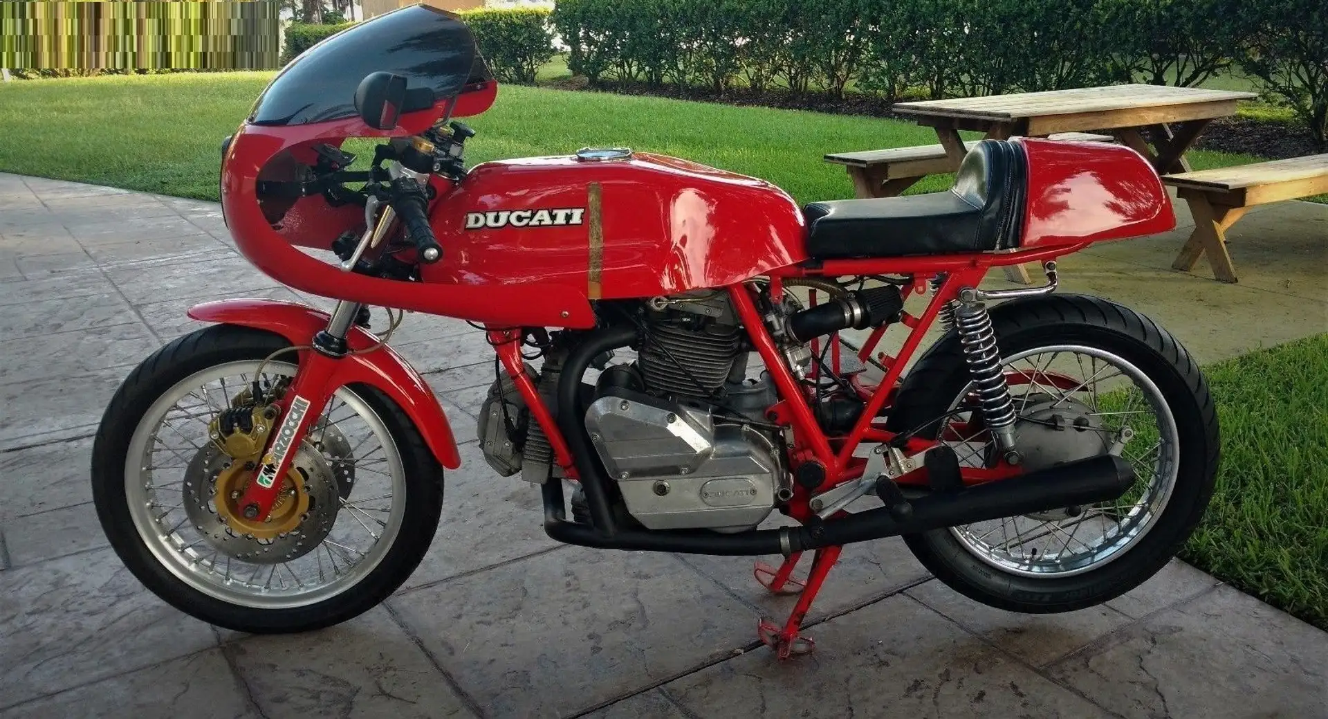 Ducati SuperSport 900 Rood - 1