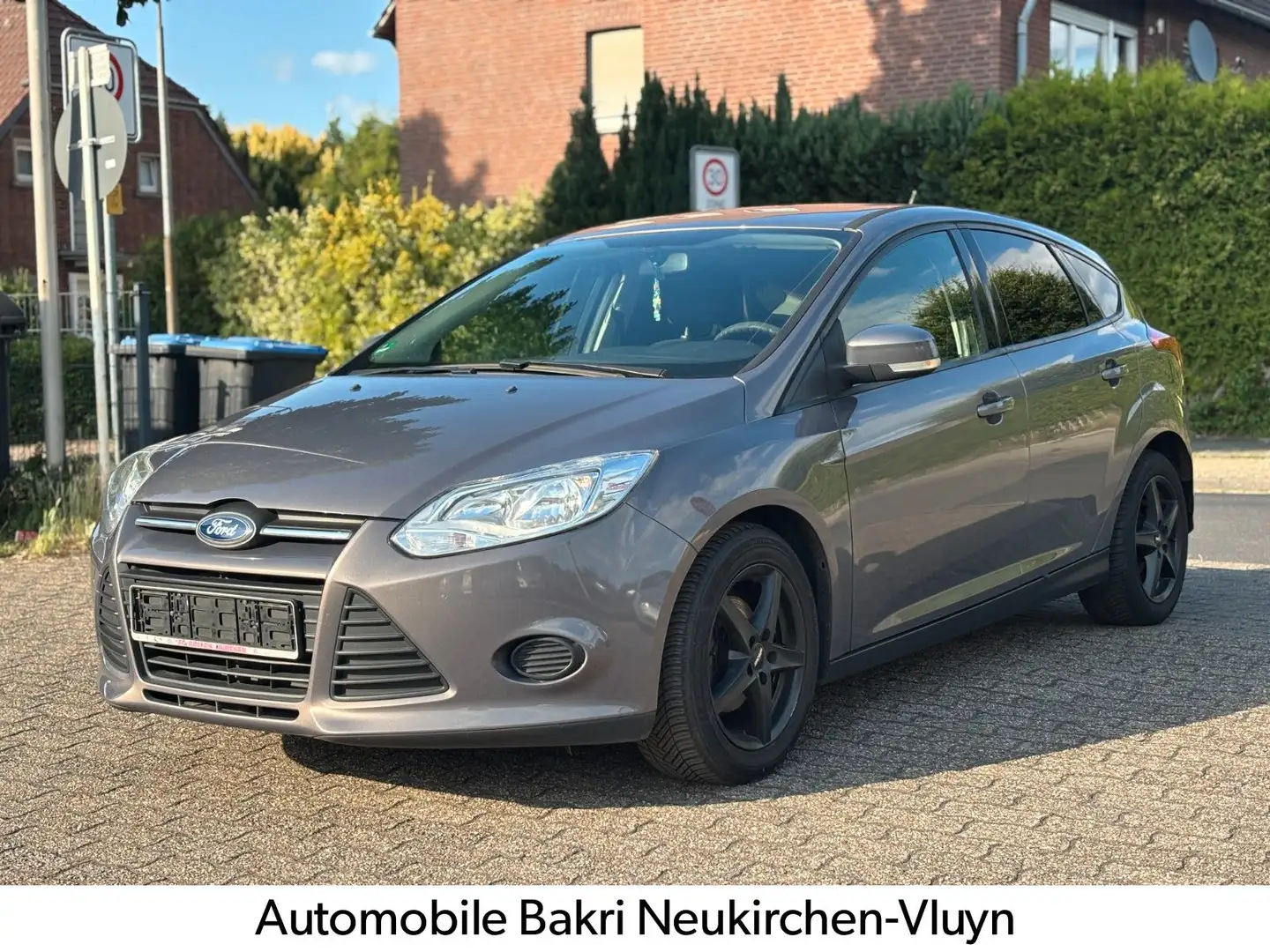 Ford Focus Lim. Trend Klima-Stzhz. *TOP* Braun - 1