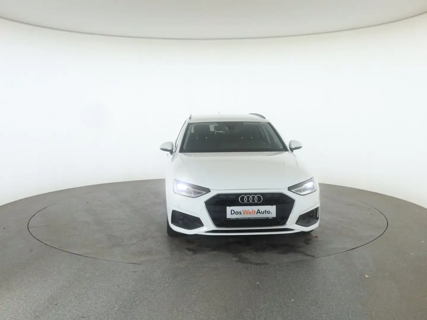 Audi A4 30 TDI Weiß - 2