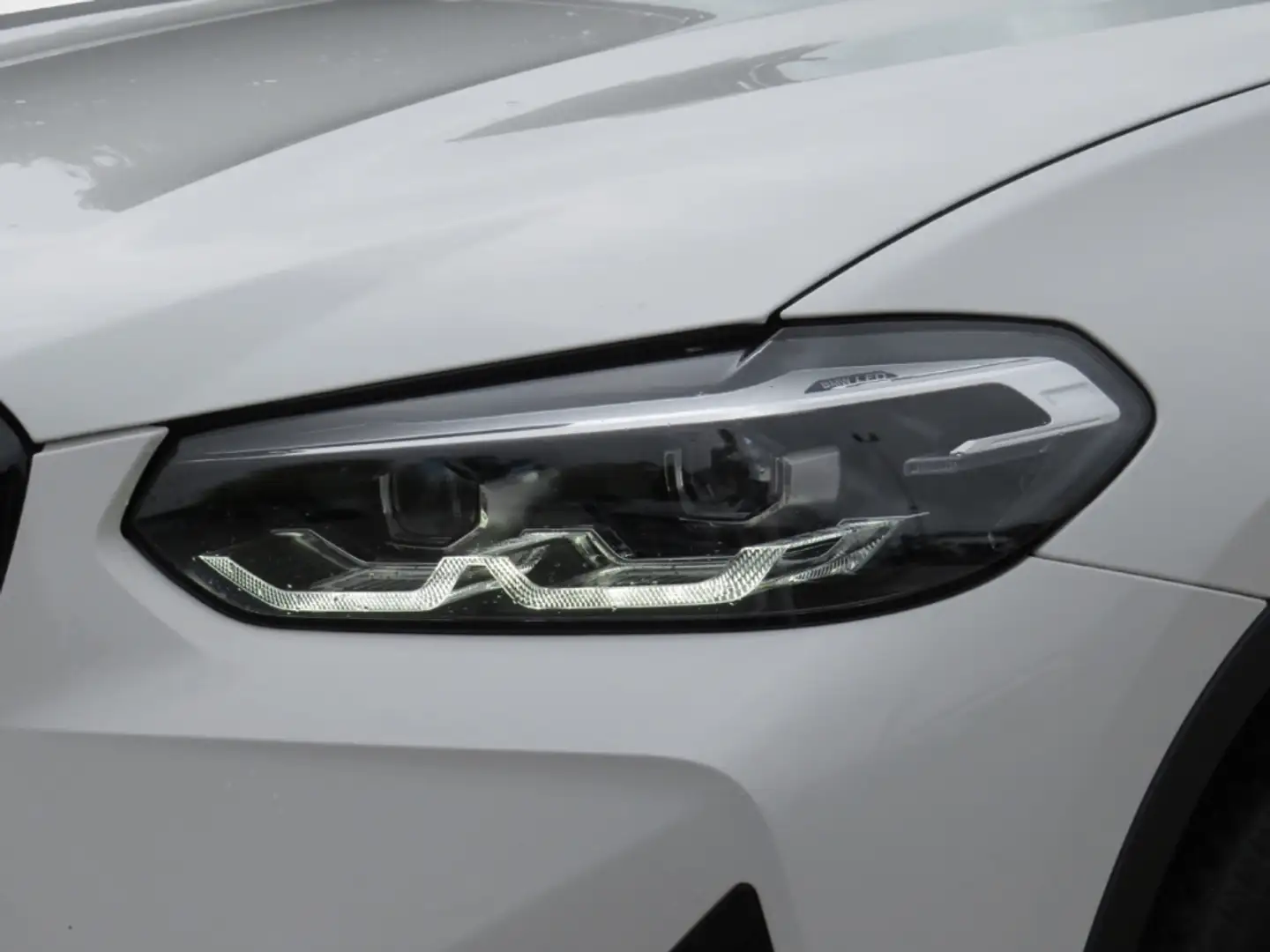 BMW X3 XDRIVE 30E AHK HuD RFK HIFI-System CarPlay Weiß - 2