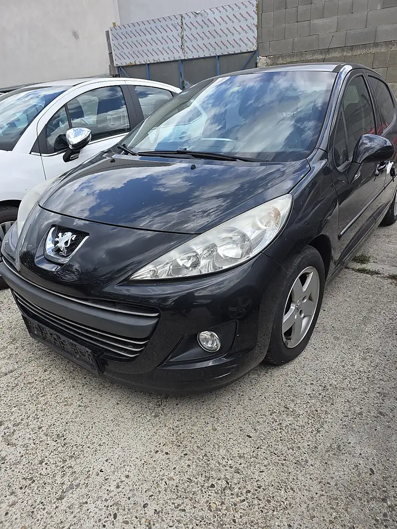 Peugeot 207 Ö3-Edition 1,4 16V Schwarz - 2