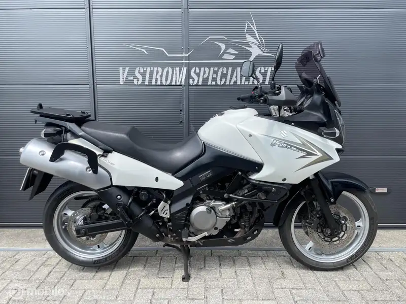 Suzuki V-STROM 650