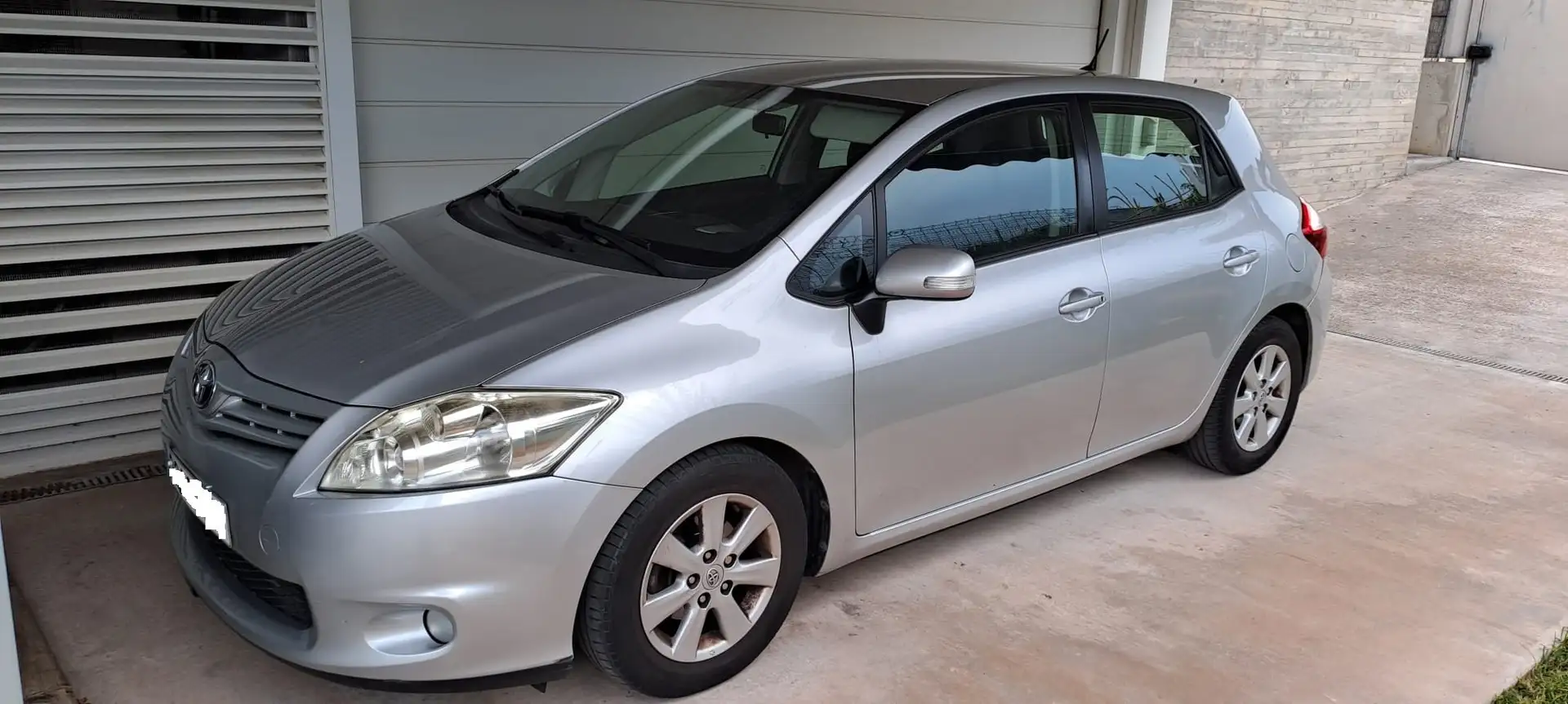 Toyota Auris Auris 1.4D-4D Active Active Plateado - 1