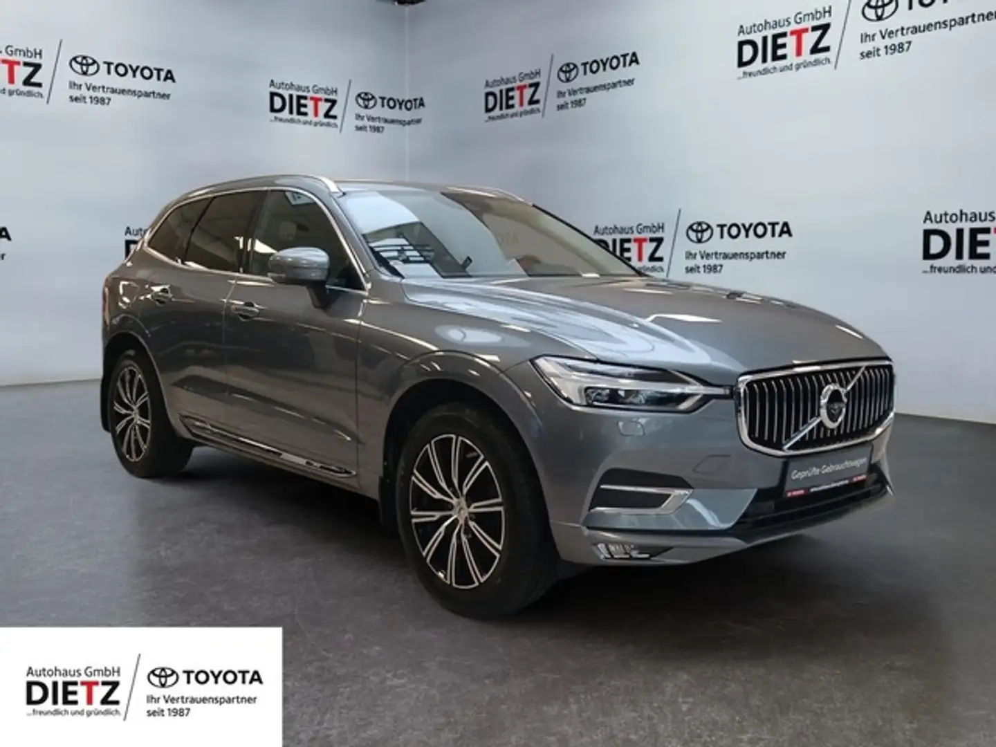 Volvo XC60 B5 Inscription AWD*LED*HUD*360*ACC*TOTW Grau - 1