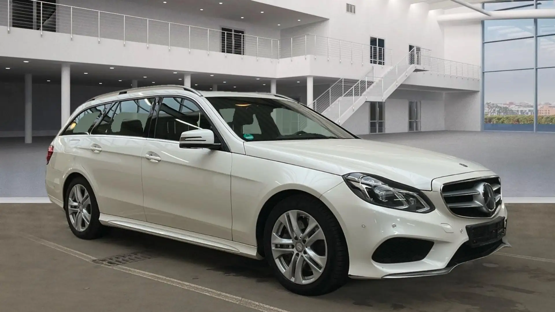 Mercedes-Benz E 400 T 4-Matic AMG Fond Entertain ABSOLUT VOLL Wit - 2