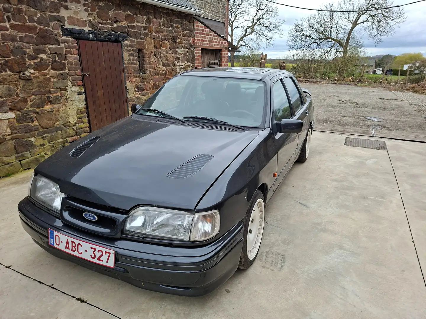 Ford Sierra cosworth Schwarz - 1