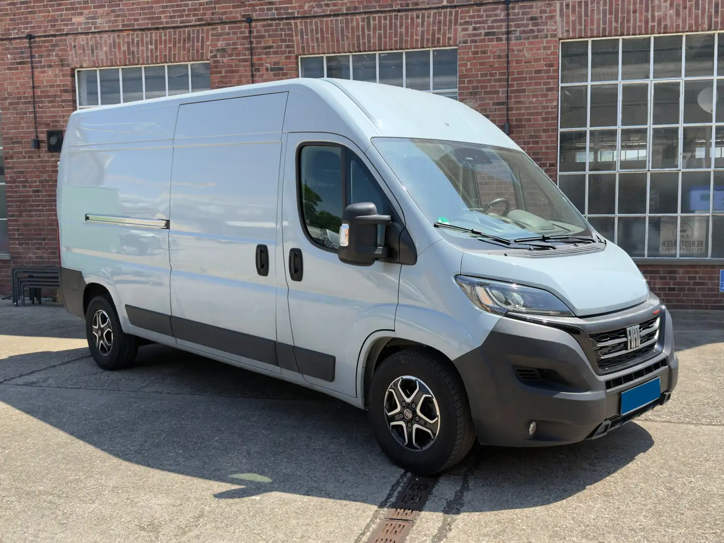 Fiat Ducato Ducato L4H2 Autm. / Alarmanlage / Garantie 08/2026 Grau - 1