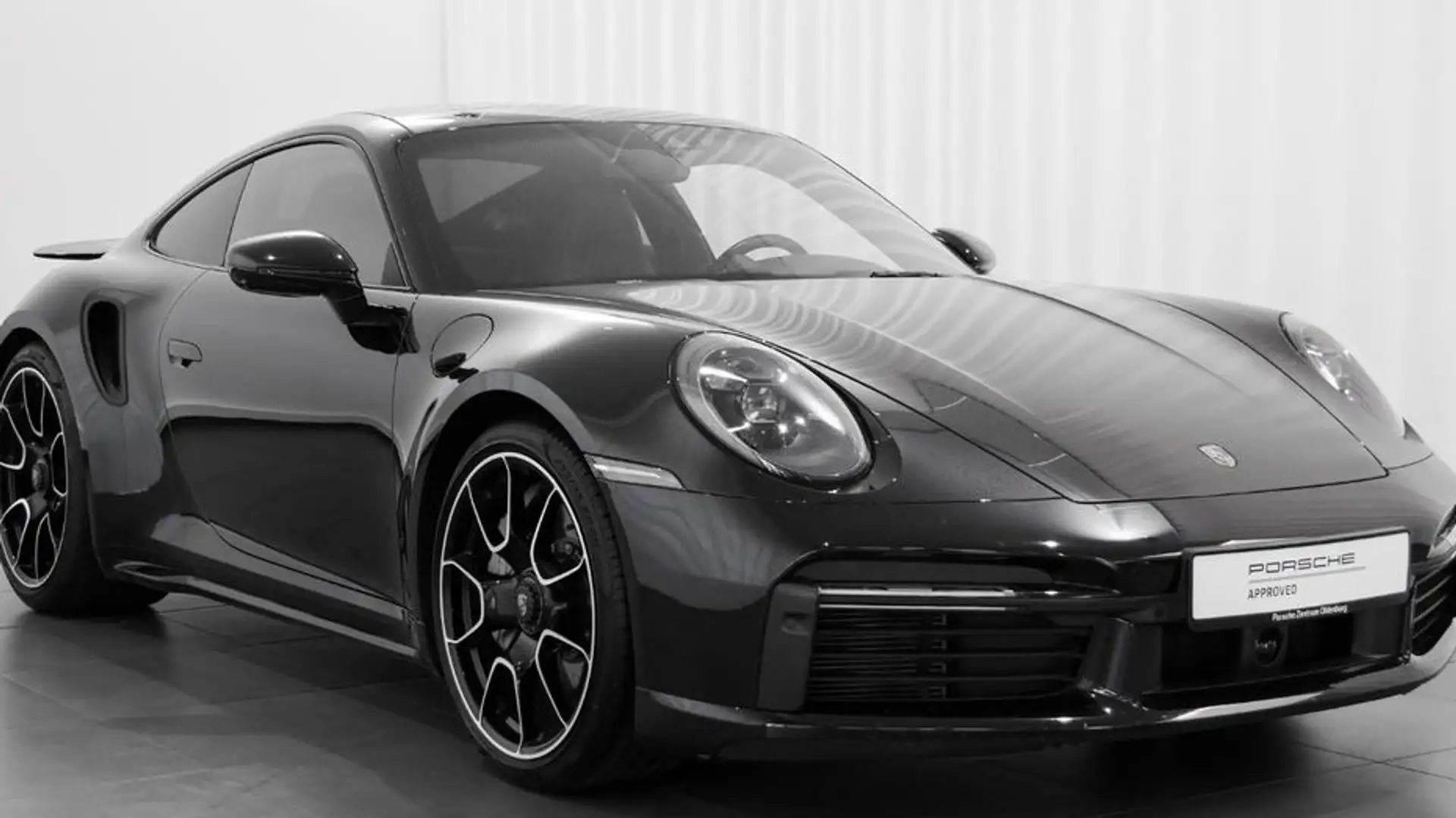 Porsche 992 Turbo S Coupé PDK Negro - 1