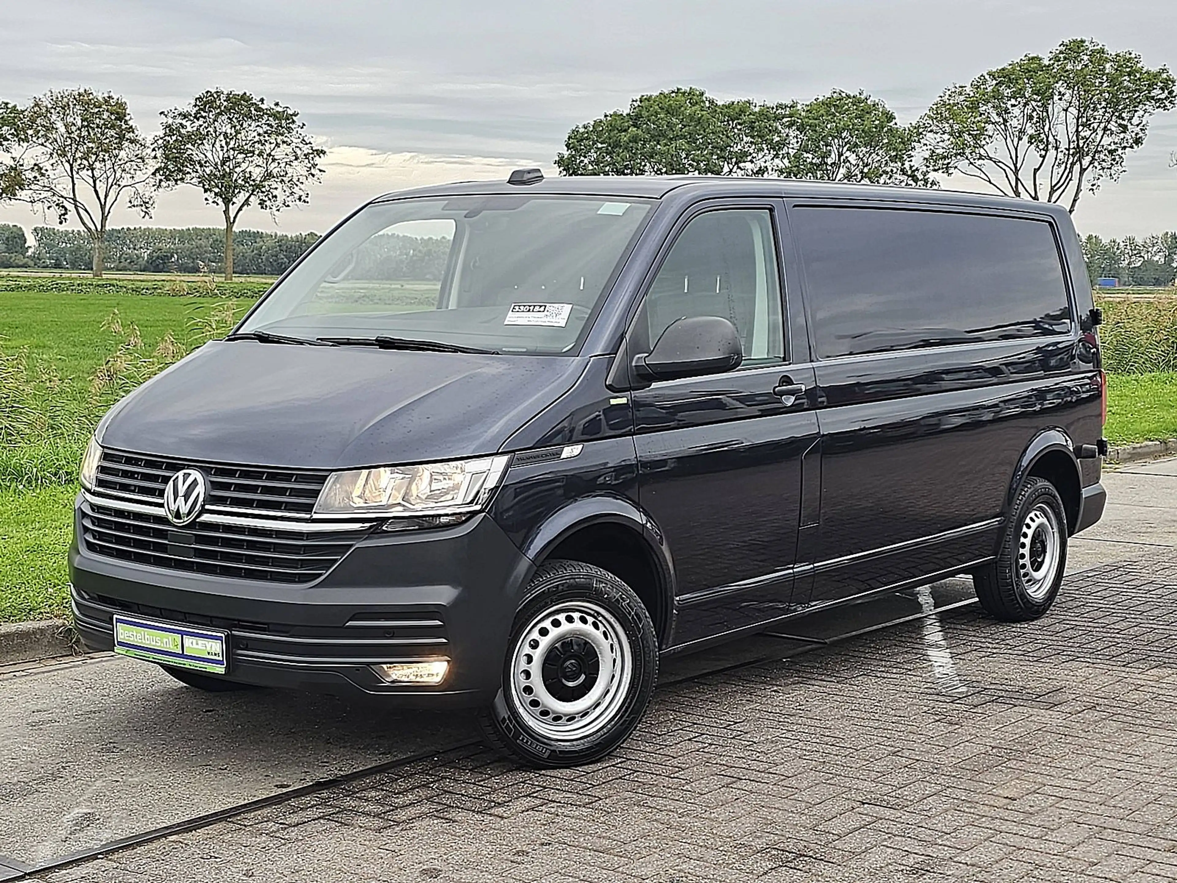 Volkswagen Transporter 2.0 TDI L2H1 Navi Carplay AC — photo 2