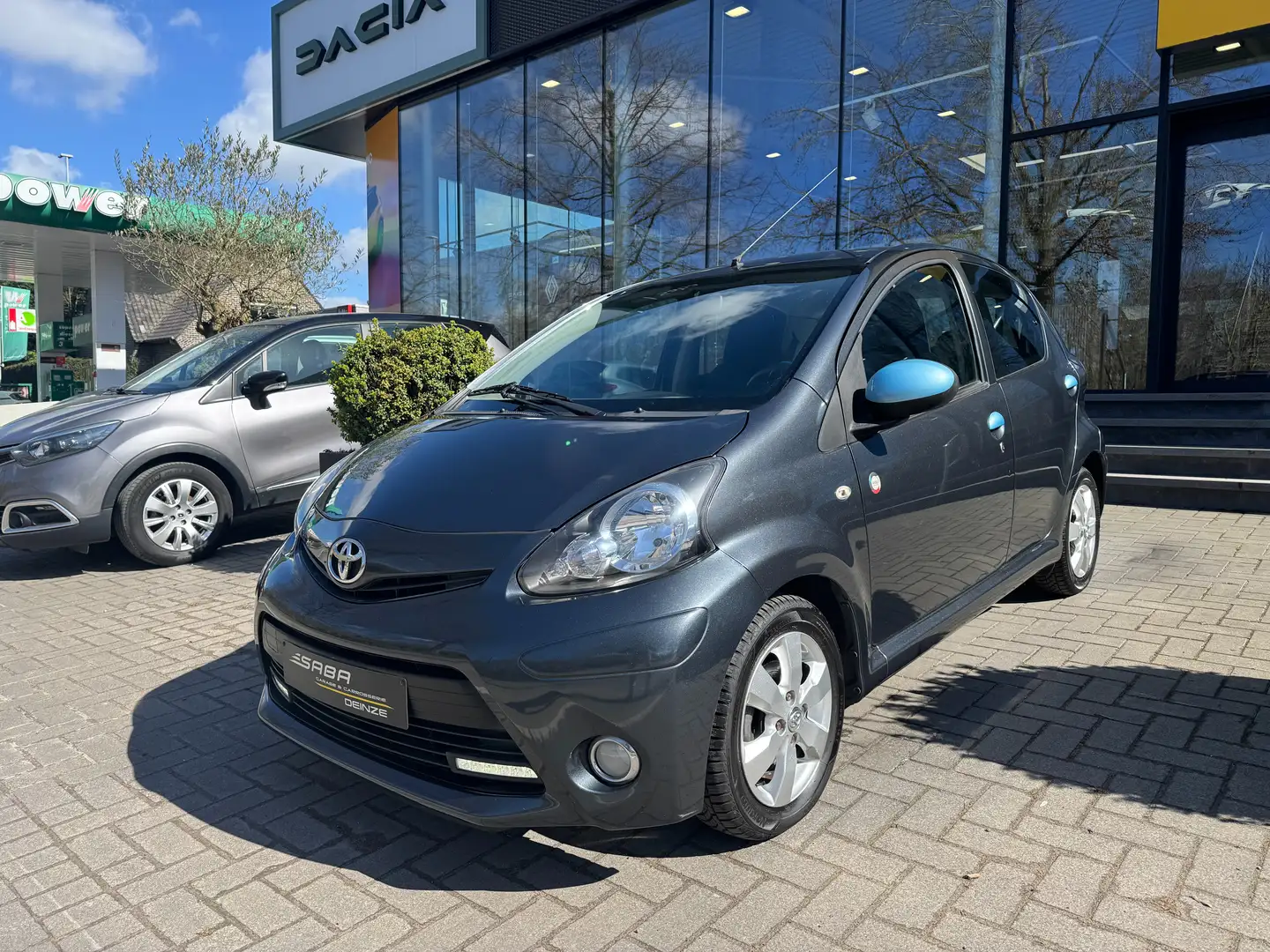 Toyota Aygo 1.0i Life Bleu - 1
