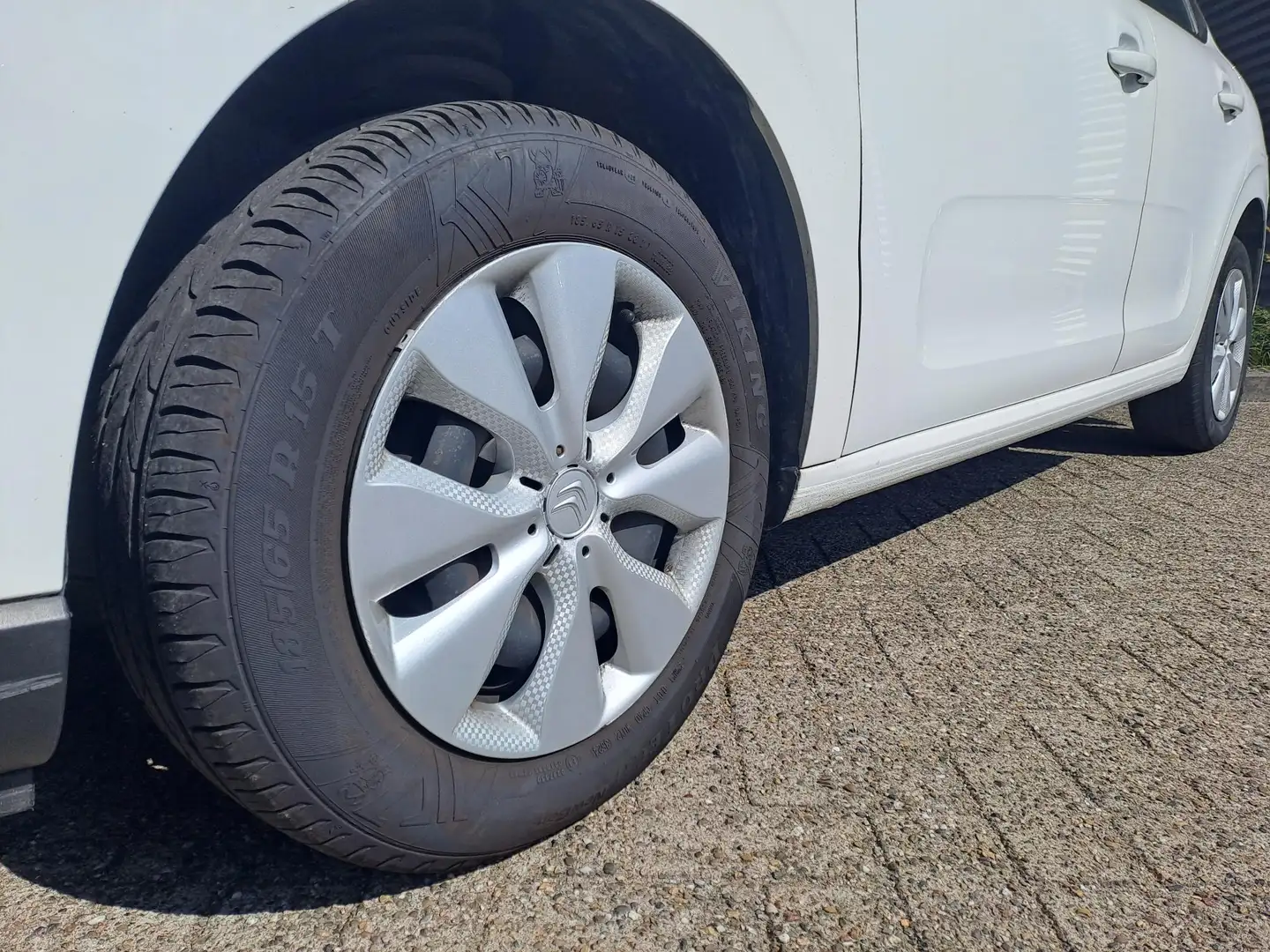 Citroen C3 1.2 PureTech Feel 105g | Trekhaak | Navigatie | Pa Wit - 2