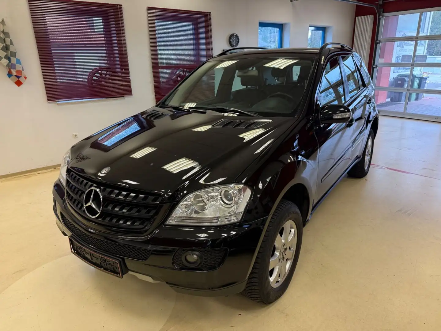 Mercedes-Benz ML 280 CDI Radio/CD,AHK 3.5T Schwarz - 1