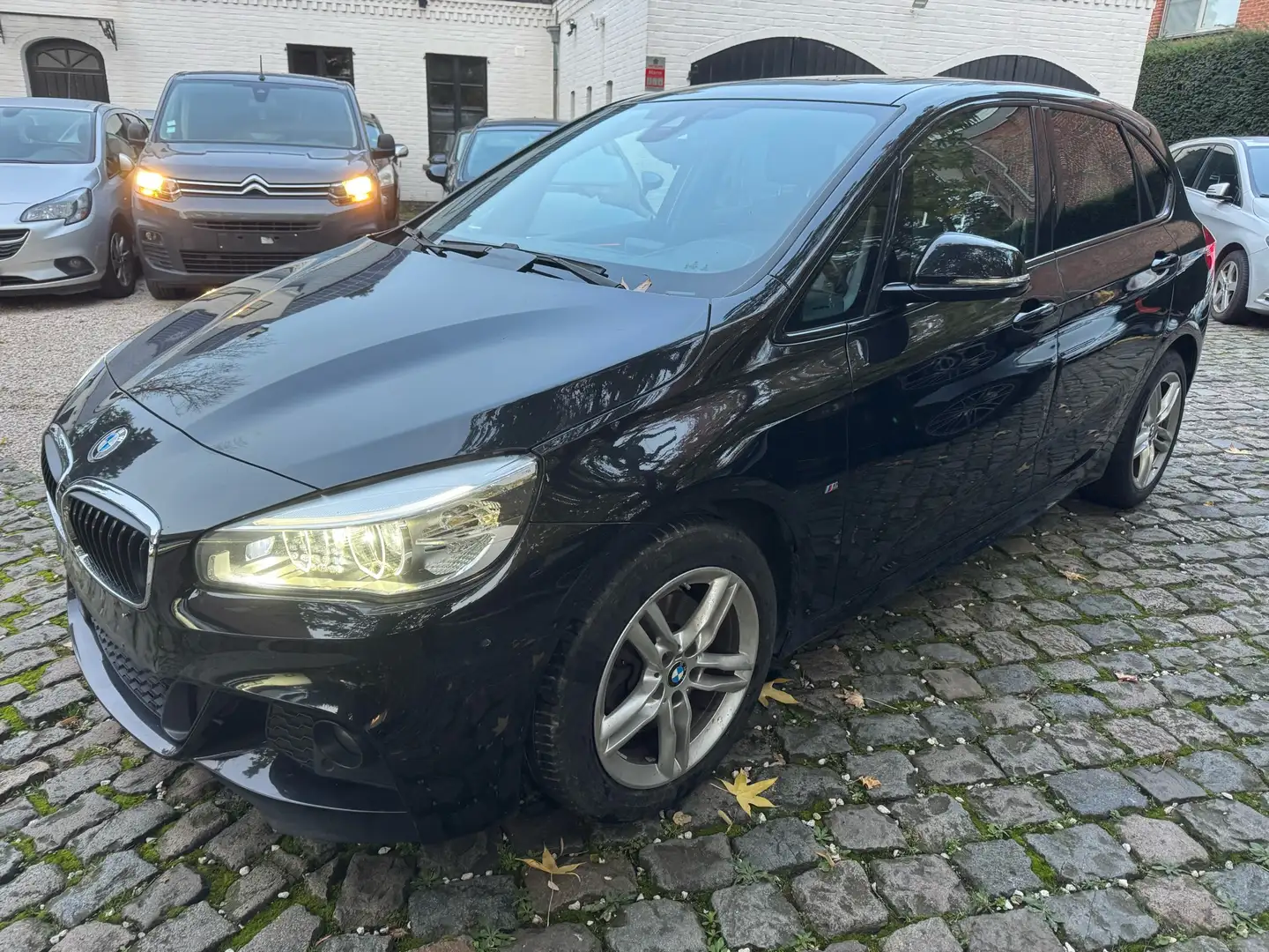 BMW 218 218i Active Tourer M Sport - PANODAK - Navi Zwart - 2