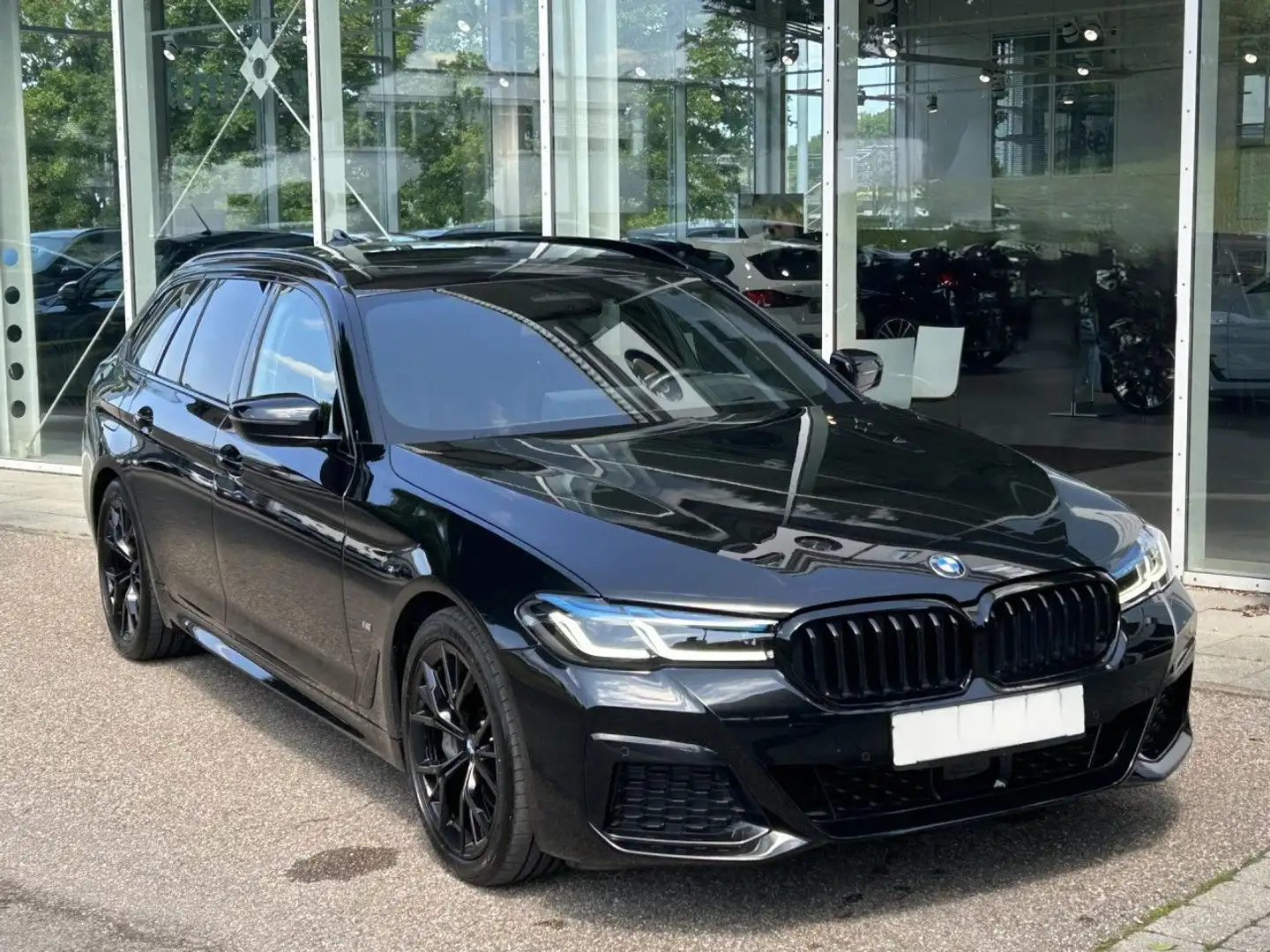 BMW 540 Touring 540d TwinPower Turbo xDrive 340 ch BVA8 M  Noir - 1