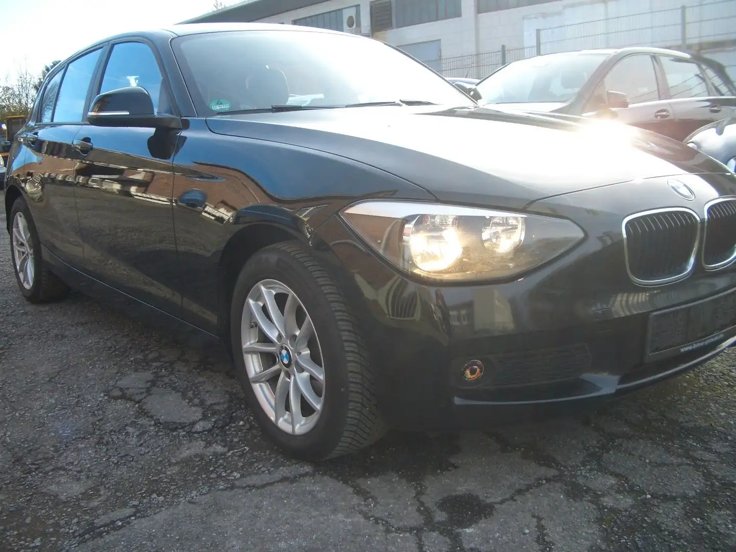 BMW 116 1 Limousine 5-trg. 116 i; 2.Hand; Schwarz - 1