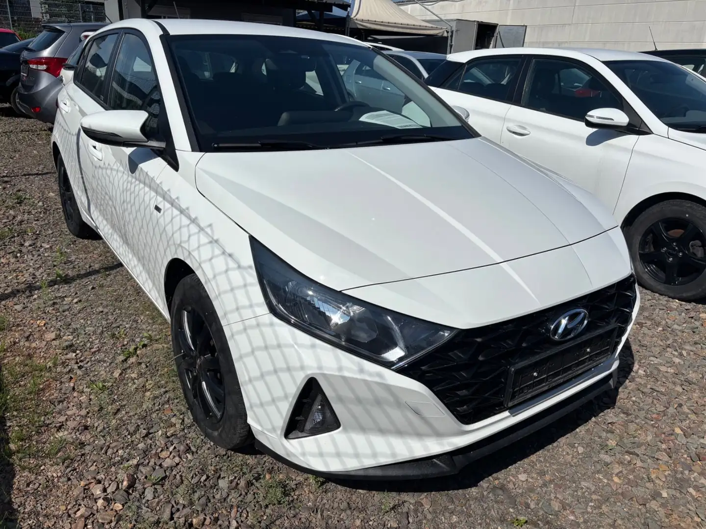 Hyundai i20 Select Mild-Hybrid Blanc - 1