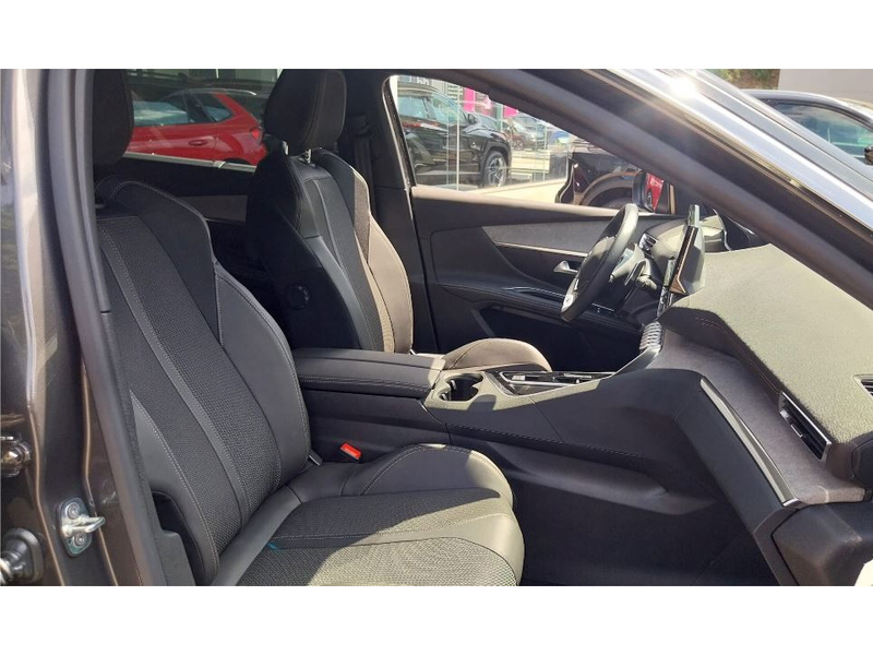Peugeot 5008 1.2 puretech 131 GT-LINE EAT8 — photo 8