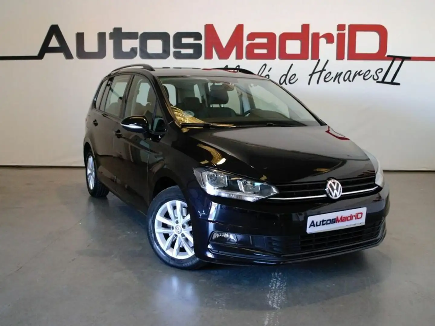 Volkswagen Touran 1.6TDI Business and Navi Ed. DSG7 85kW Noir - 1
