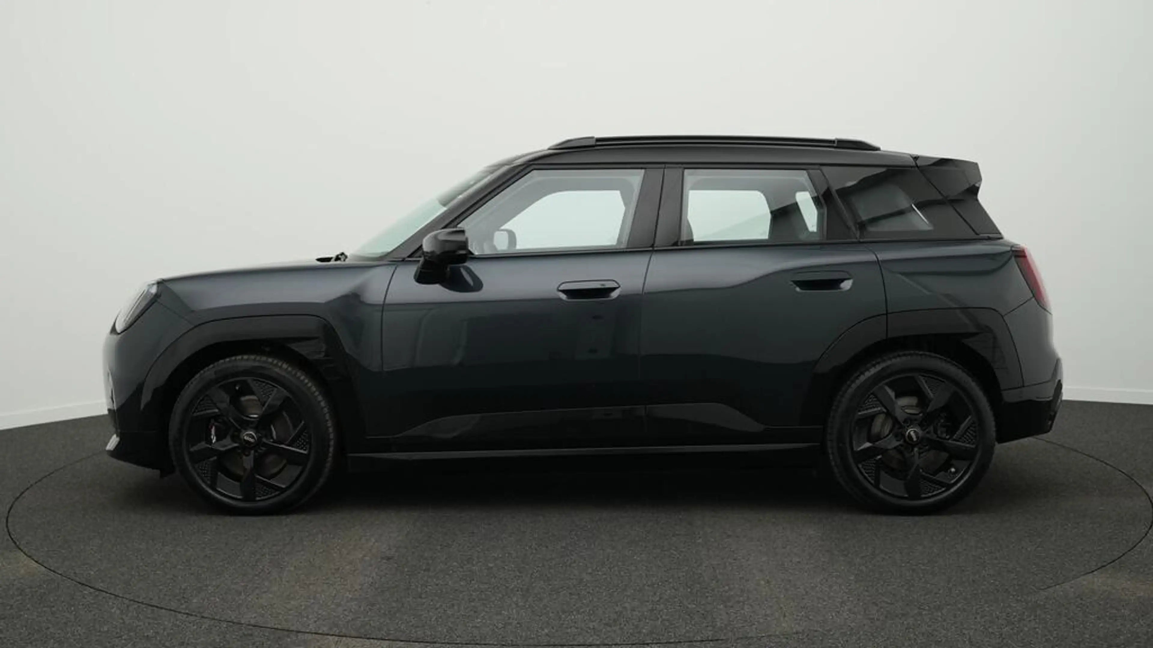 MINI Aceman John Cooper Works Trim — photo 3