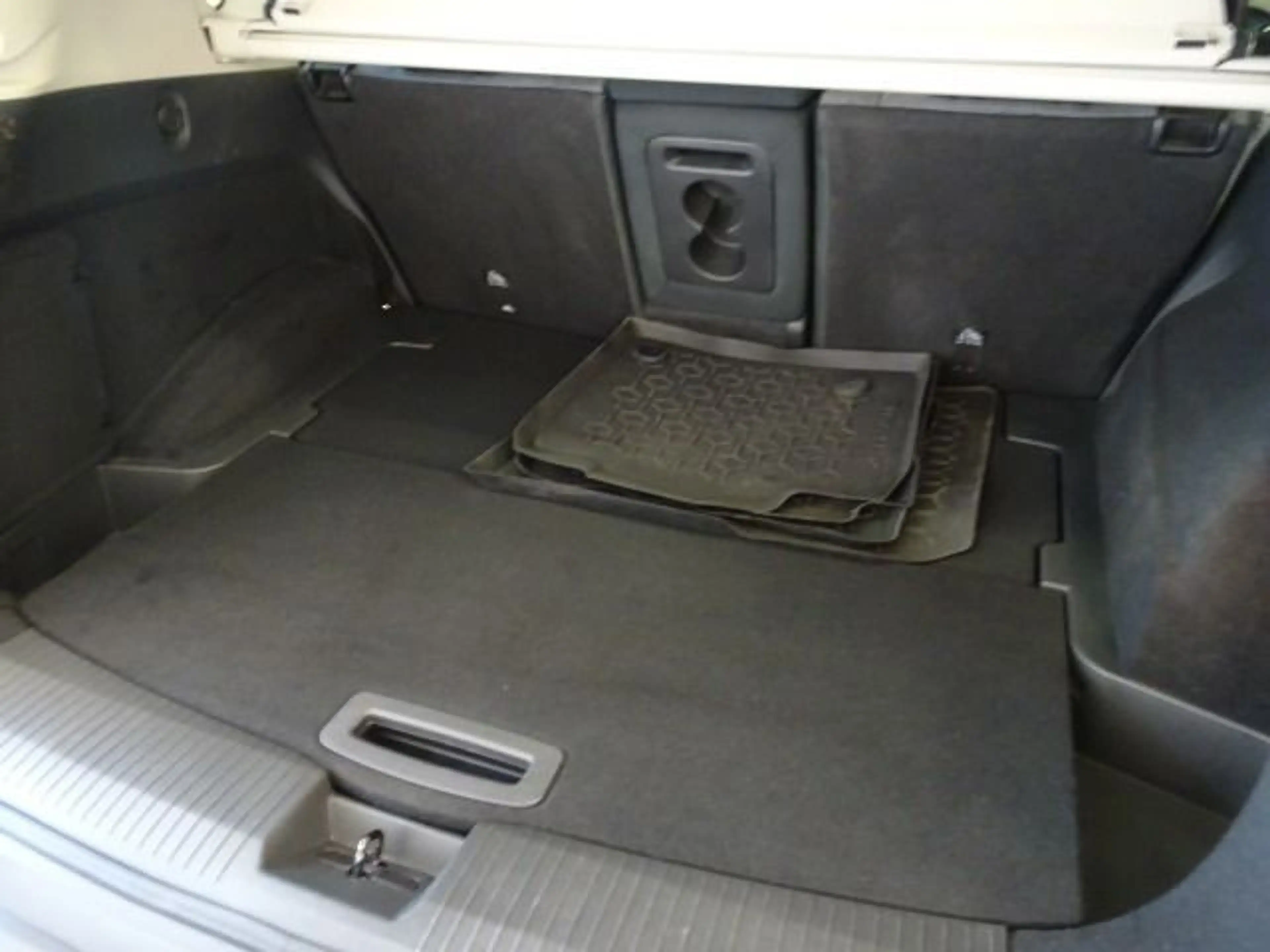 Nissan X-Trail 1.5 VC-T e-Power N-Connecta e-Power Pano — photo 6