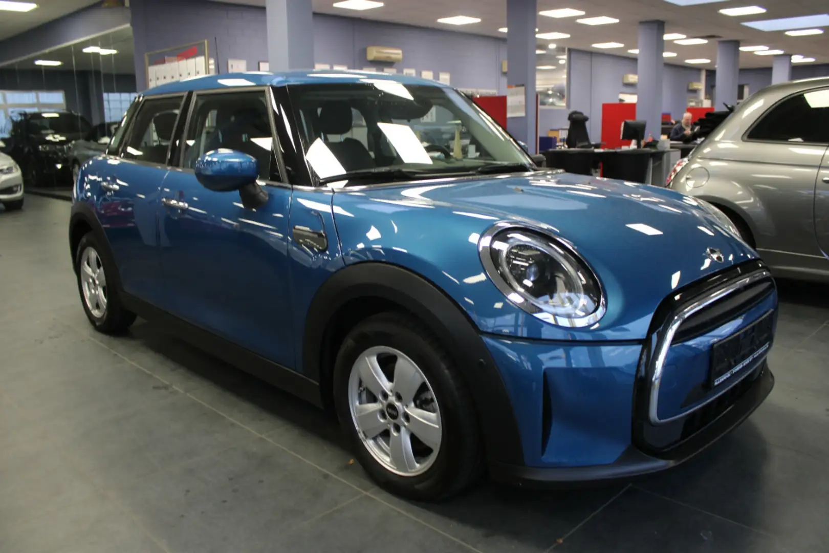 MINI One Classic Trim - 5-Türig - Navi - Blau - 1