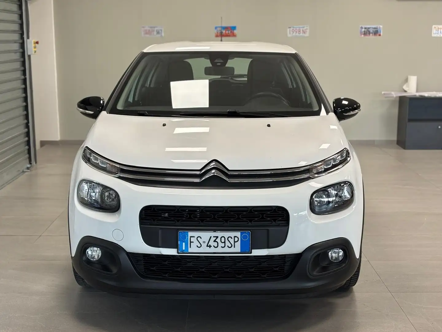 Citroen C3 C3 III 2017 1.2 puretech Shine 82cv Bianco - 2