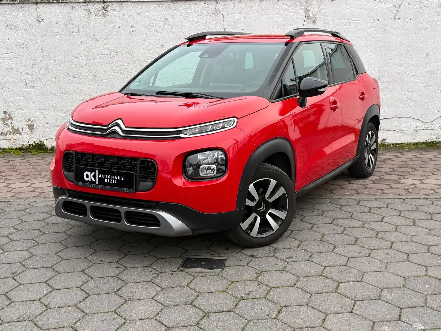 Citroen C3 Aircross 1.5 HDI Shine (Navi,Kamera) Rot - 1