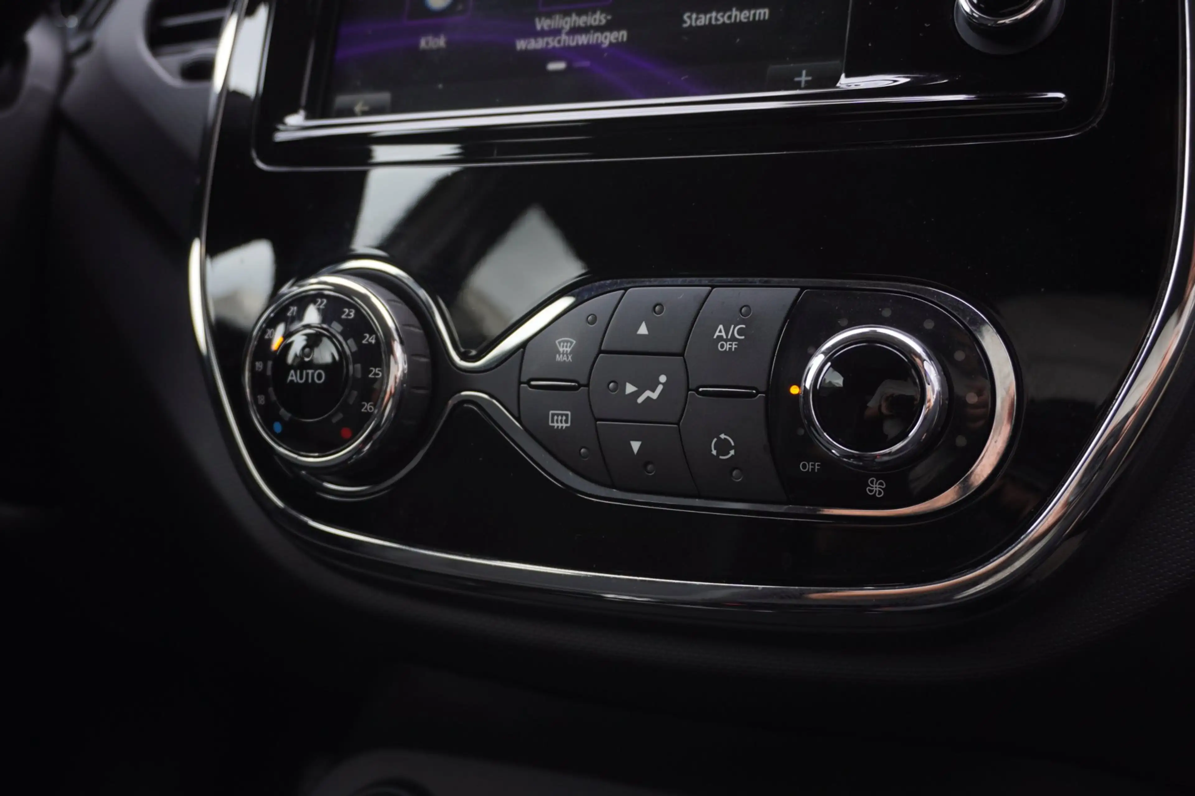 Renault Captur 1.2 TCe Dynamique| Automaat | Navigatie | Airco | — photo 25