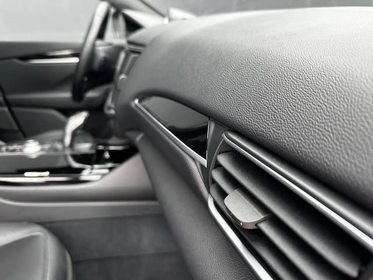 Maserati Levante 2022 — фото 17
