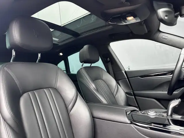 Maserati Levante view 15