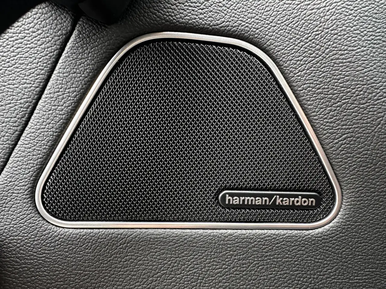 Maserati Levante 2022 — фото 27