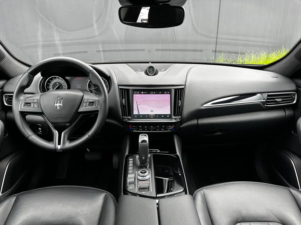 Maserati Levante 2022 — фото 12