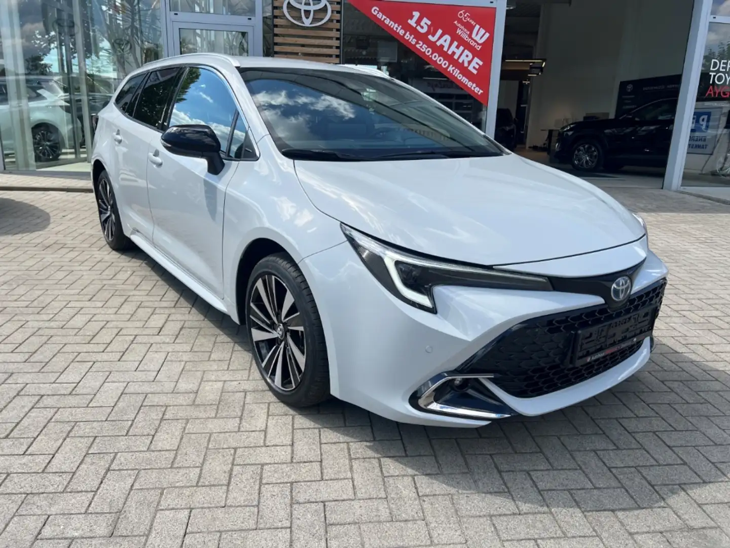 Toyota Corolla 2.0 Hybrid TS Teamplayer Navi LED ACC El. Heckklap Gris - 1