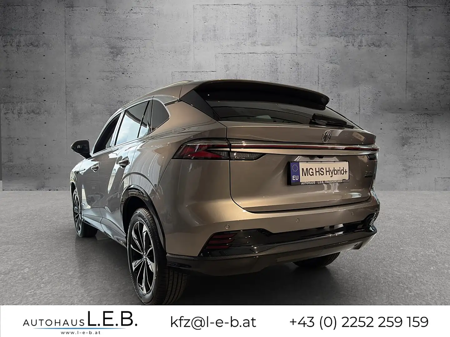 MG HS Hybrid+ Luxury 1,8Wh Aut. Silber - 2