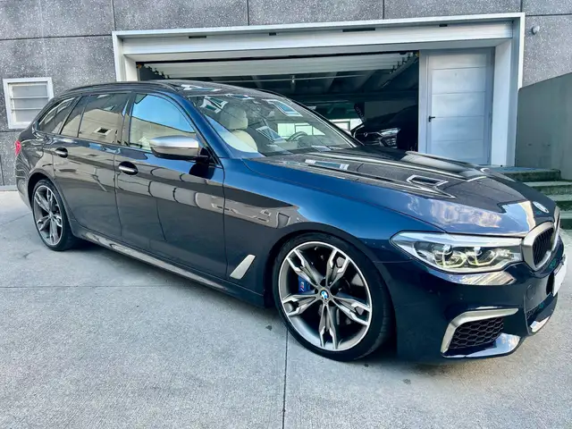 BMW 550 M550d XDRIVE Touring TETTO/360°/FULL-OPTIONAL!!