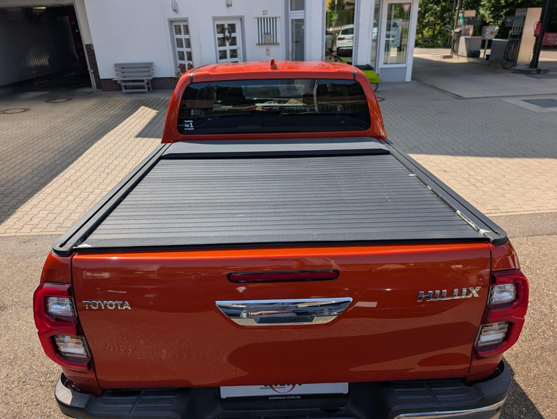 Toyota Hilux 2.8 Double Cab AHK Rollo Navi SHZ LED Kamera — photo 6