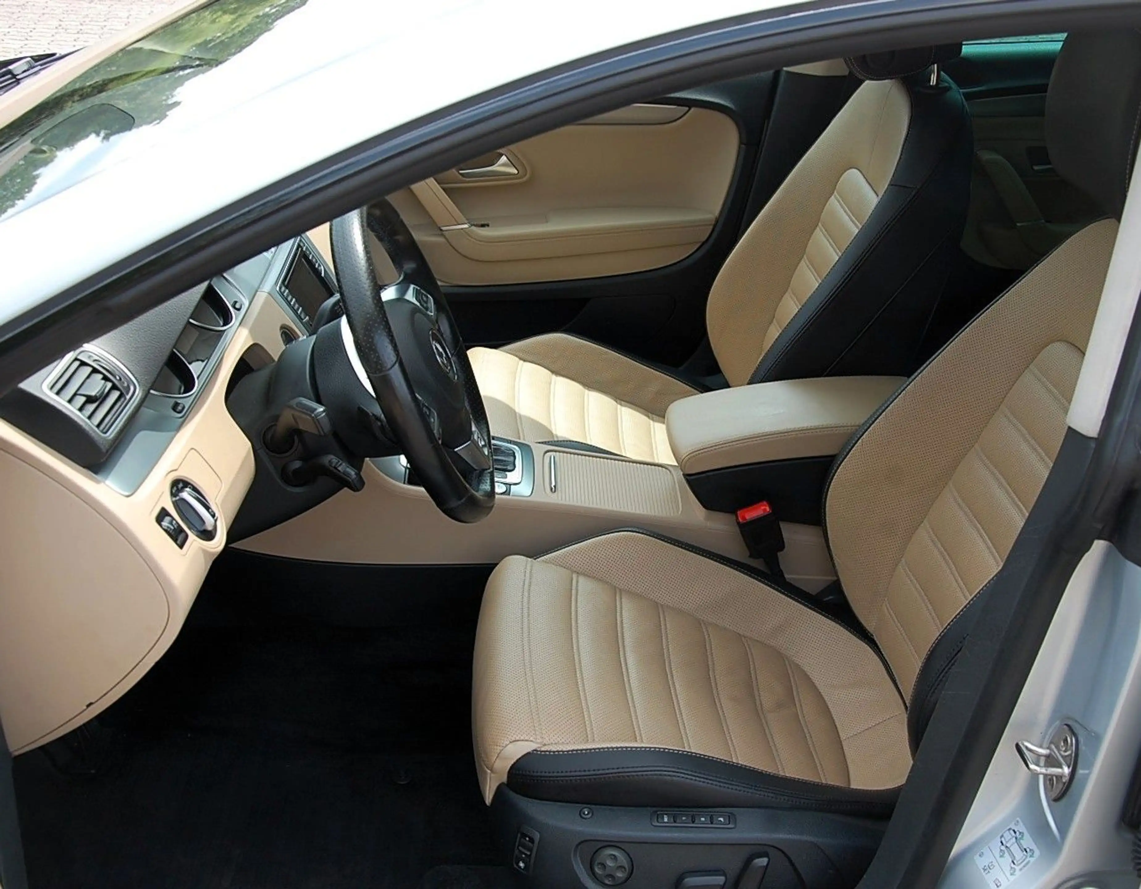 Volkswagen CC 2.0 TDI BlueMotion R line ACC Standhzg — photo 6