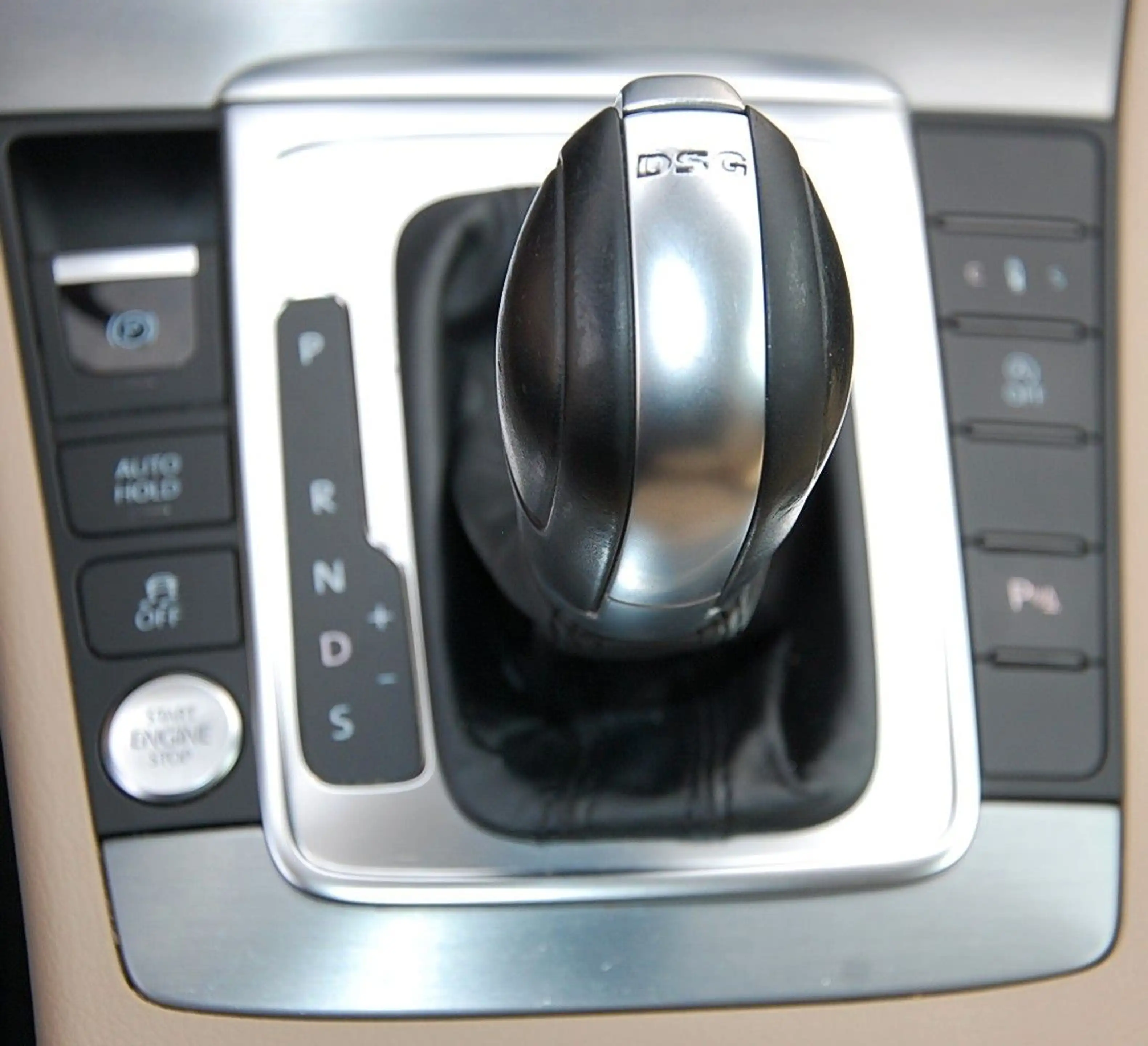 Volkswagen CC 2.0 TDI BlueMotion R line ACC Standhzg — photo 14