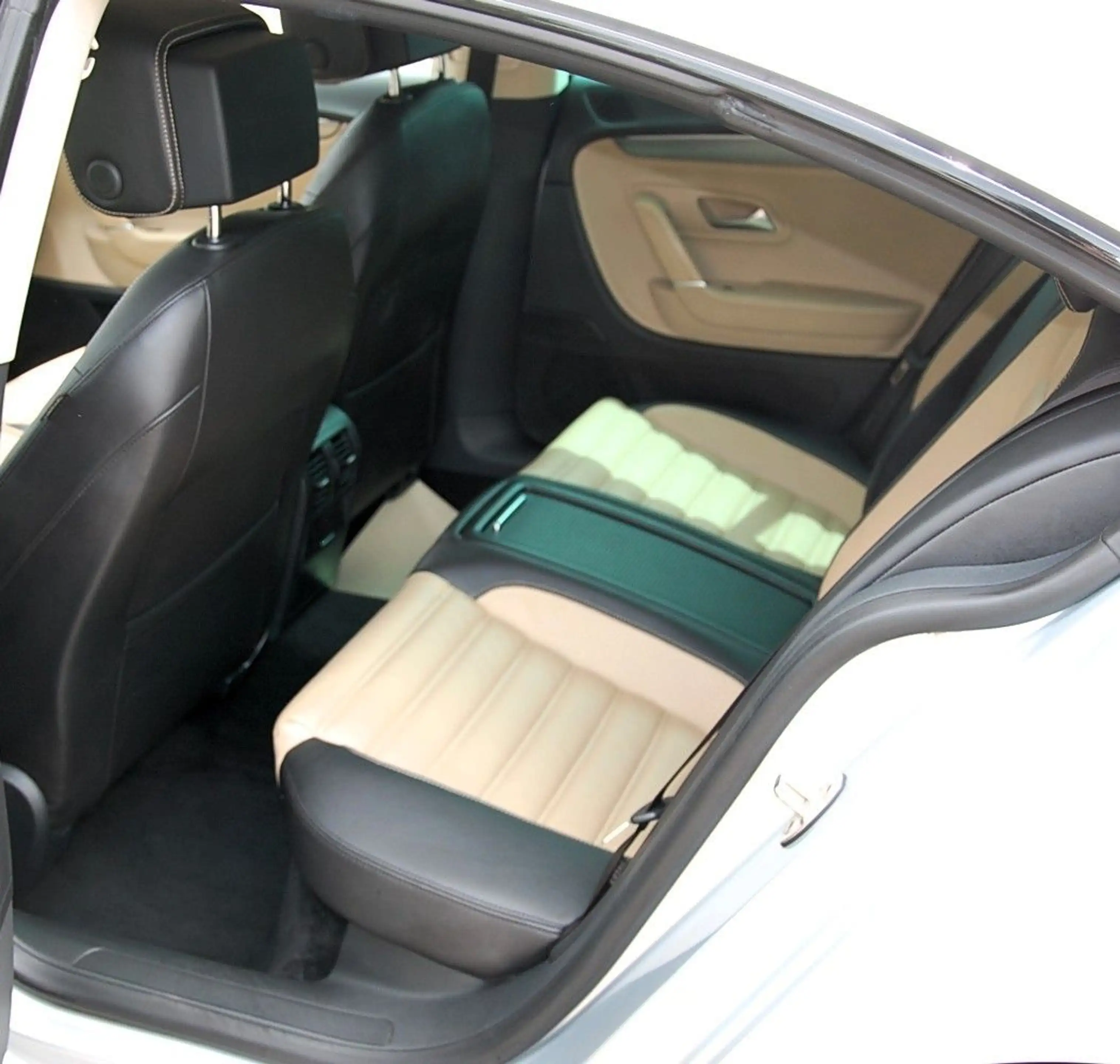 Volkswagen CC 2.0 TDI BlueMotion R line ACC Standhzg — photo 7