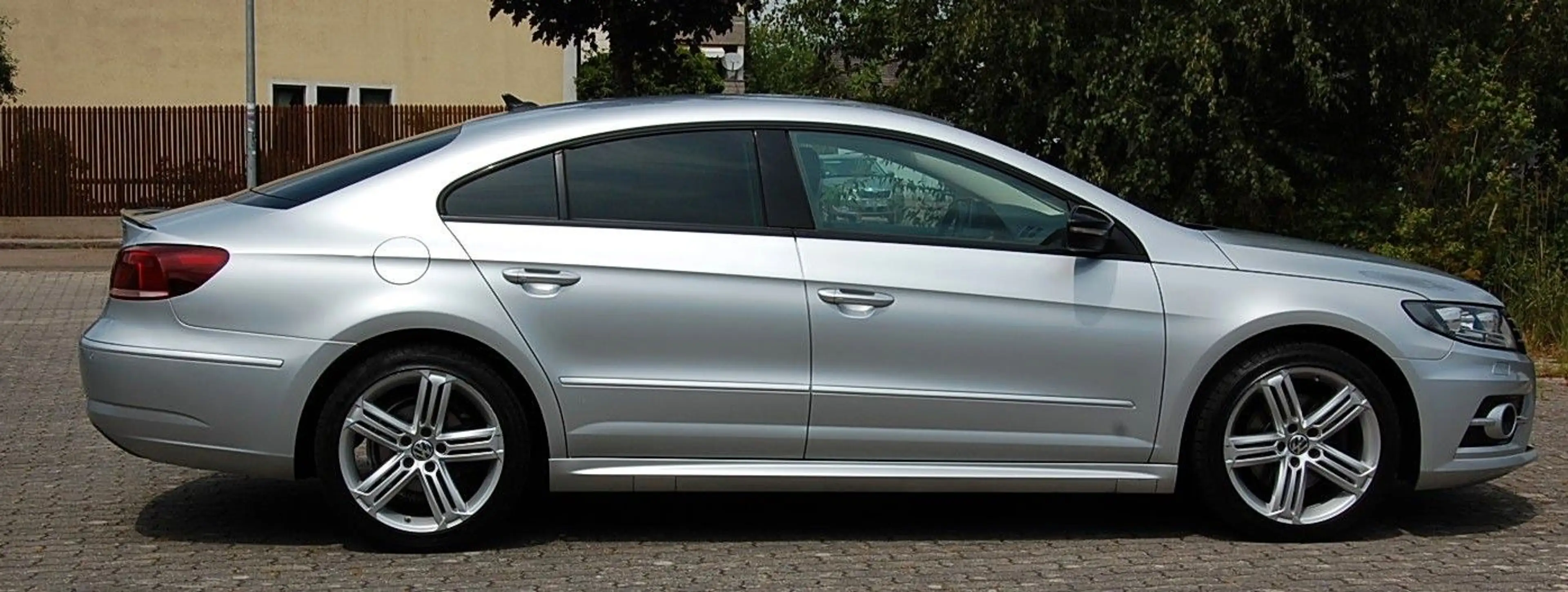 Volkswagen CC 2.0 TDI BlueMotion R line ACC Standhzg — photo 4