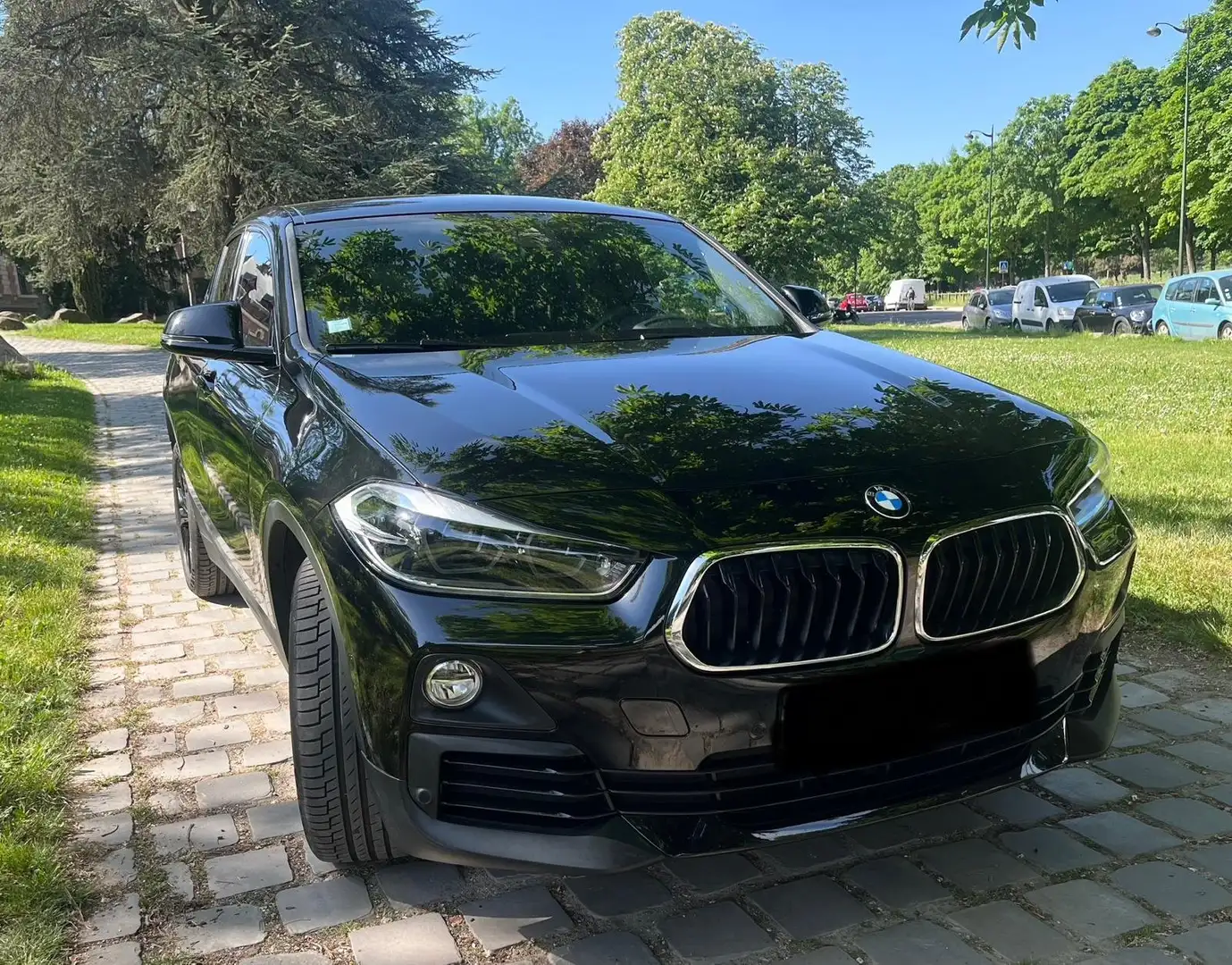 BMW X2 X2 sDrive 18i 140 ch DKG7Business Design Noir - 1