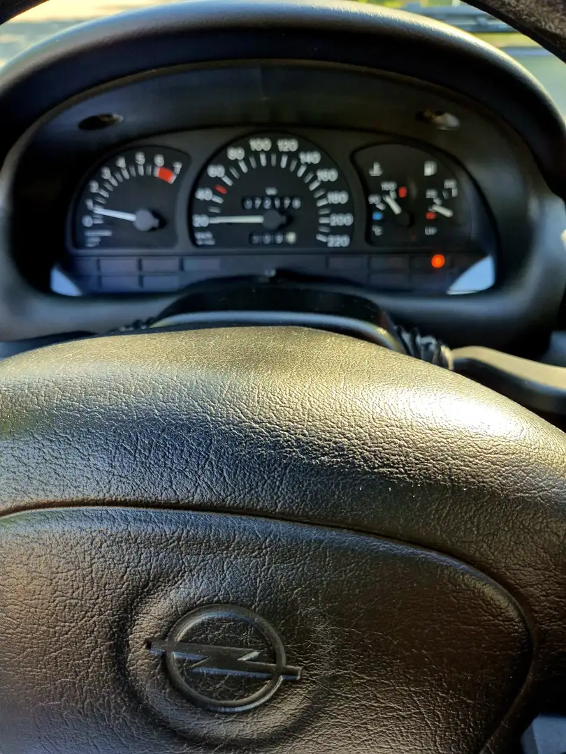 Opel Astra 16V CDX 1HAND ORGINALE KILOMETER 1HD Or - 2