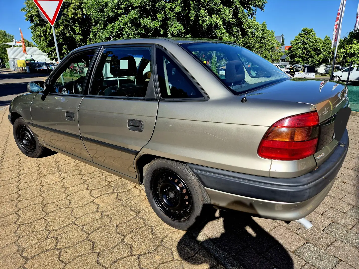 Opel Astra 16V CDX 1HAND ORGINALE KILOMETER 1HD Or - 1